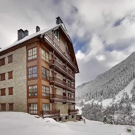 Val De Ruda Luxe 36 By Feelfree Apartment